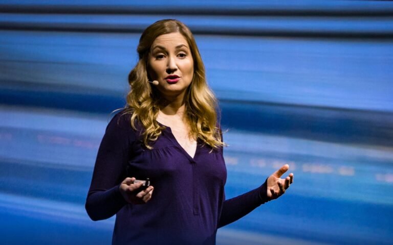 Onopia - How diversity makes teams more innovative | Rocío Lorenzo | TED
